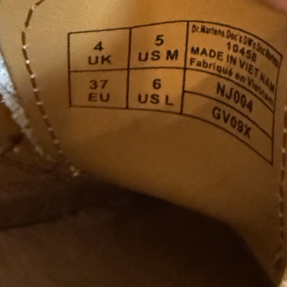 Dr. Martens 3989 Bex Smooth Leather Brogue Shoes Black and White Wingtip Shoes - Picture 11 of 12